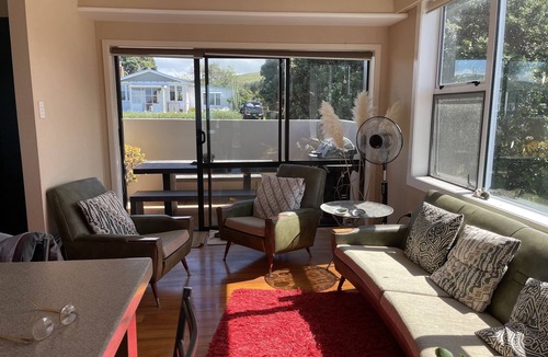 Wainui House | Absolute Beachfront at the Stock Route