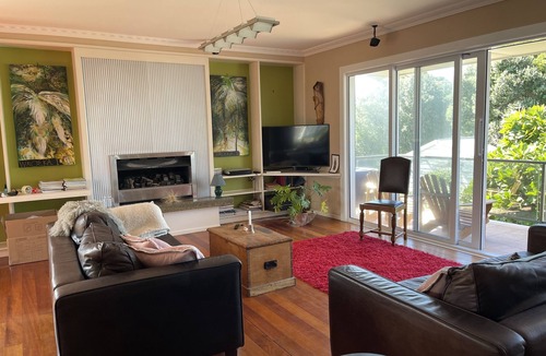 Wainui House | Absolute Beachfront at the Stock Route