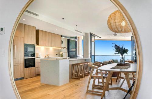 Coolum Beach House | Absolute Beachfront Luxury Apartment