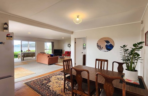 Hahei House | Absolute Beachfront Bach