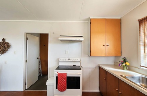 Hahei House | Absolute Beachfront Bach