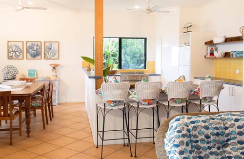 Newell Condo | Absolute BeachFront Bliss @ Newell Beach