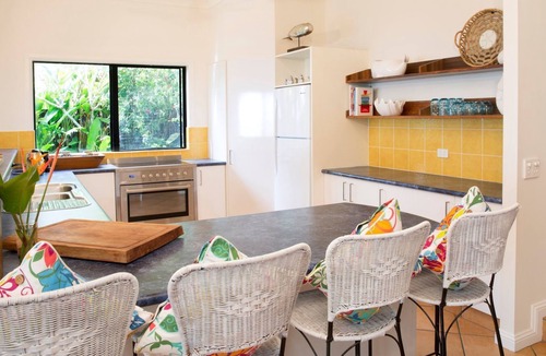 Newell Condo | Absolute BeachFront Bliss @ Newell Beach