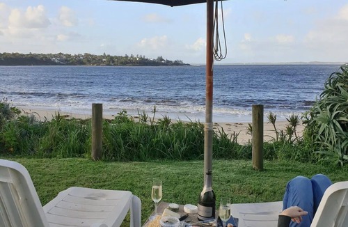 Bundeena House | Absolute beachfront - Horderns Beach Bundeena