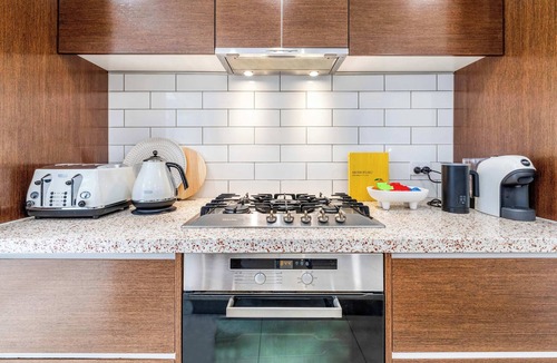 Broadbeach Villa | Absolute By Khove