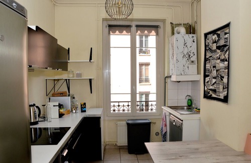 5th Arrondissement Apartment | Absolute calm, along the Quai de Saône