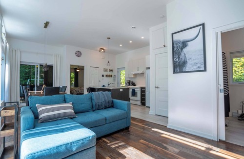 Chertsey Ski Chalet | Absolute comfort with Spa | Chalet le Petit Castor
