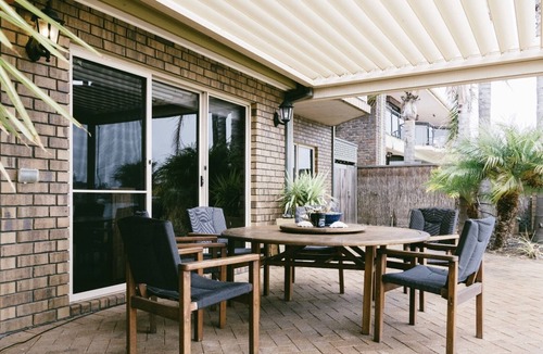 West Lakes House | Absolute Lake Front West Lakes