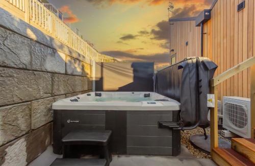 Hilltop House | Absolute Lakefront House