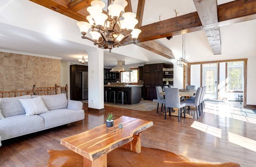 Val-des-Lacs Ski Chalet | Absolute luxury by the lake | Chateau Val-des-Lacs