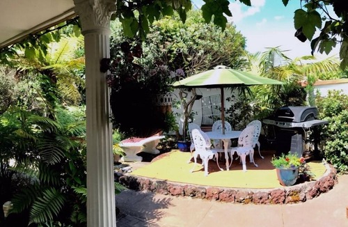 Russell House | Absolute waterfront - with privacy and views