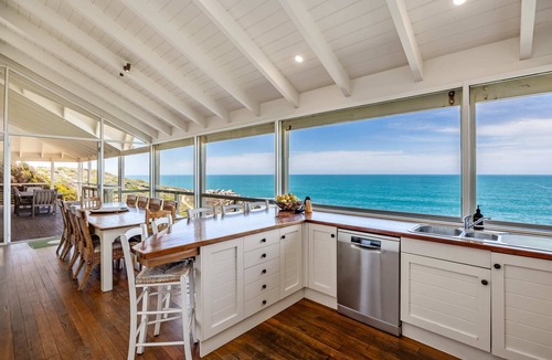 Port Elliot House | Absolute Ocean Frontage 1 The Strand Pt Elliot