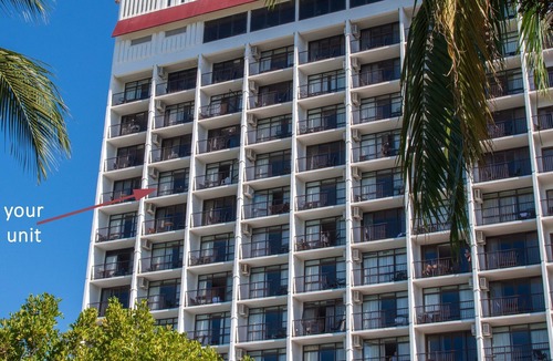 North Ward Apartment | Absolute seafront Strand studio Balcony Pool Free Parking WiFi self checkin