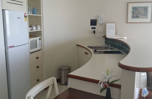 Cairns Central Business District Apartment | ABSOLUTE STUNNING WATER VIEWS IN THE CITY