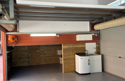 Wisemans Ferry Cabin | Absolute Waterfrontage - 3 bedroom plus loft - Cabin 11