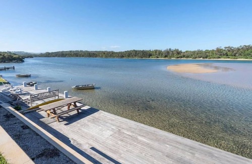 Minnamurra House | Absolute waterfront beach house