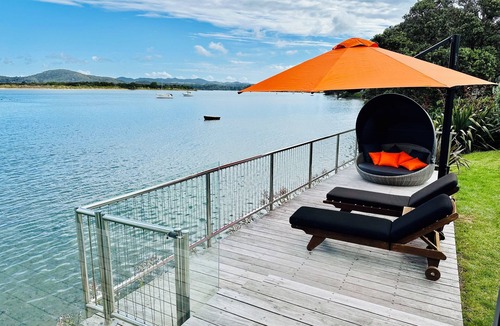 Ngunguru House | Absolute Waterfront in Ngunguru