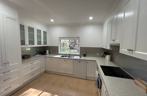 Killarney Vale House | Absolutely Lakeside House, quiet and peace