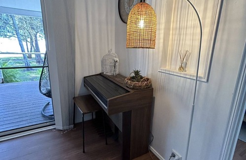 Killarney Vale House | Absolutely Lakeside House, quiet and peace