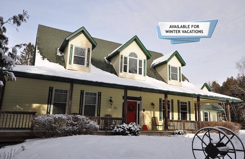 Irondale House | Absolutely Private Waterfront!