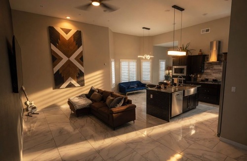 Northeast El Paso House | Abstract Oasis Loft