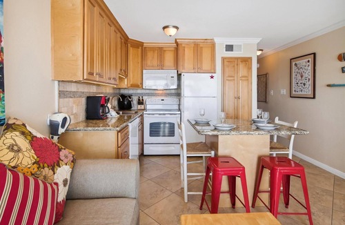 Galveston Condo | Abundant Relaxation by Ryson Vacation Rentals