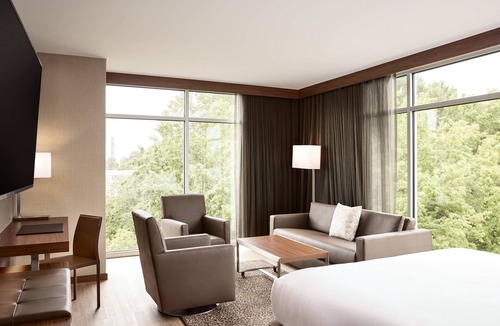 Dunwoody Hotel | AC Hotel Atlanta Perimeter