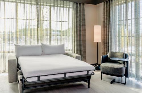 Saratoga Springs Hotel | AC Hotel by Marriott Saratoga Springs