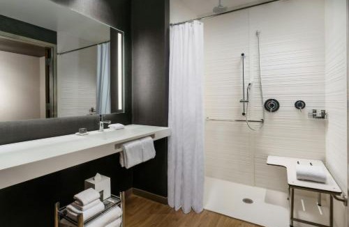Chapel Hill Hotel | AC Hotel by Marriott Chapel Hill Downtown
