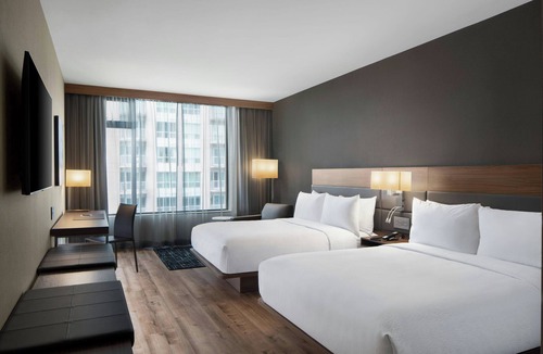 Downtown Ottawa Hotel | AC Hotel BY Marriott Ottawa Dwtn