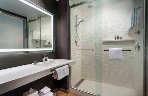 Chapel Hill Hotel | AC Hotel by Marriott Chapel Hill Downtown