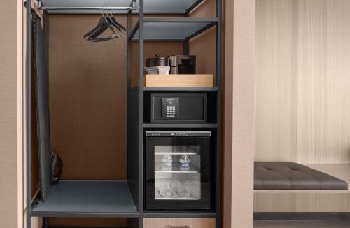 Downtown Vancouver Hotel | AC Hotel by Marriott Vancouver Waterfront