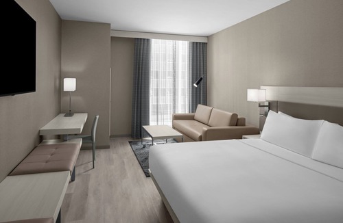Downtown Hotel | AC Hotel St. Louis Clayton