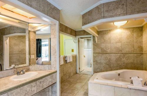 Atlantic City Cabin | AC Lodge by Beach and Boardwalk