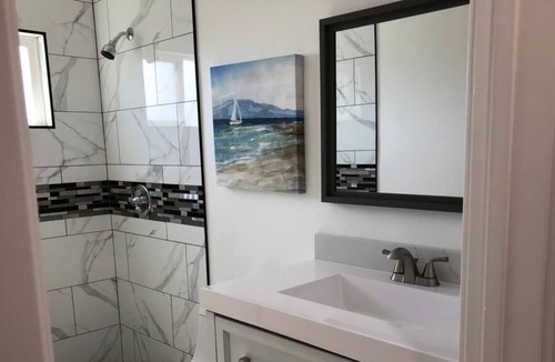 Fairview Apartment | AC Studio with Fully Stocked Kitchenette