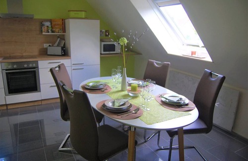 Drosendorf Apartment | Acacia blossom vacation apartment - live in style and feel at home