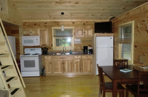 Southwest Harbor Cabin | Acadia Explorer Cabin 2