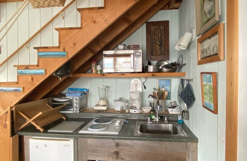 Manset Cottage | Acadia Stones Throw Cottage