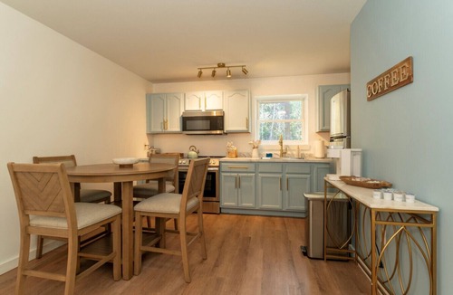 Trenton Apartment | Acadian Dream 1BR Suite (3)