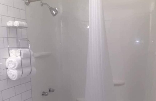 Stephenville Hotel | Acadian Hotel