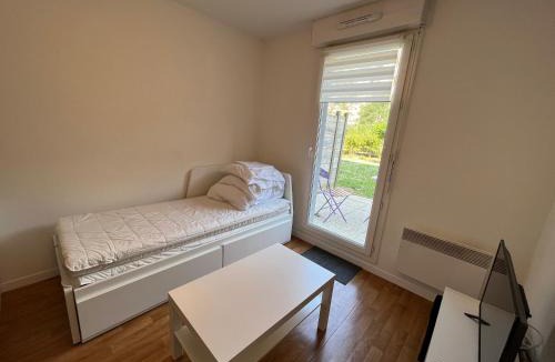 Quartier Calmette Apartment | Acajou, Studio avec terrasse et parking privé