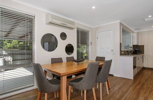 Bright House | Acaronar- Great value for money