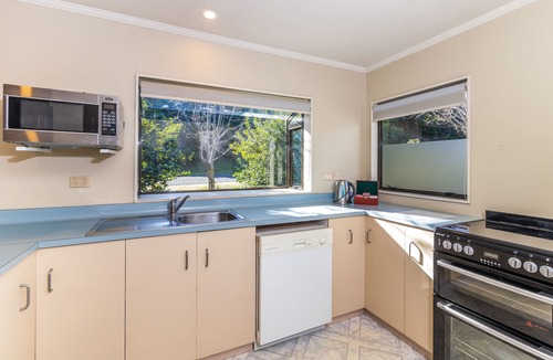 Two Mile Bay Hotel | Accent on Taupo