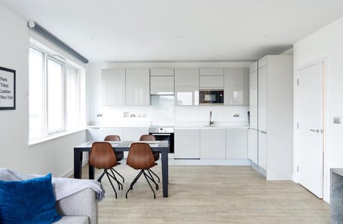 Rotherhithe Apartment | Access Canada Water