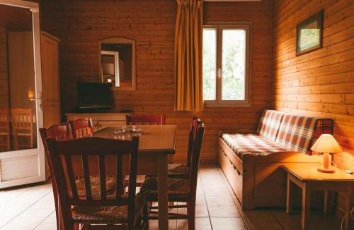 Moutiers-Sous-Chantemerle House | Accessible Family Cottage for 6