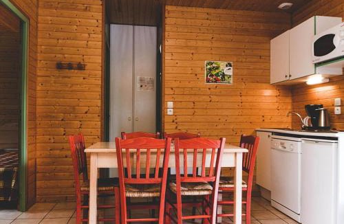 Moutiers-Sous-Chantemerle House | Accessible Family Cottage for 6