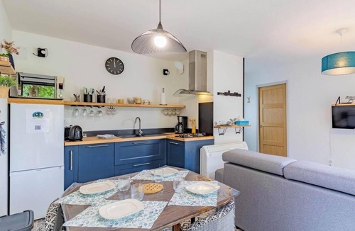Saint-Augustin-des-Bois Ski Chalet | Accessible chalet & Indoor heated swimming pool