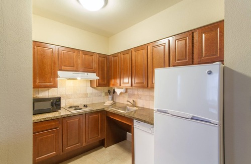 West Seneca Apartment | Accessible 1-BR Suite, 2 Doubles, Sleeps 5