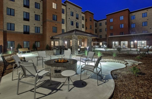 Benton Harbor Condo | Accessible 1BR Queen Suite w/Kitchen & Pool