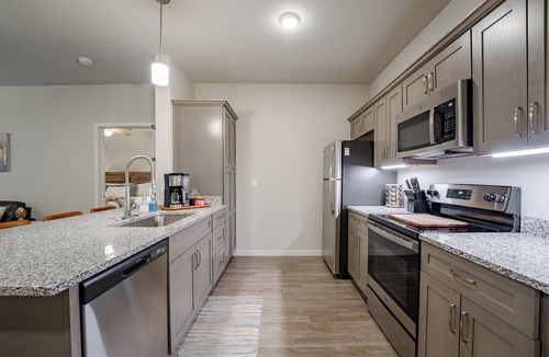 Springfield Apartment | Accessible 1st Floor Apt Near Mercy/Cox/Bass Pro